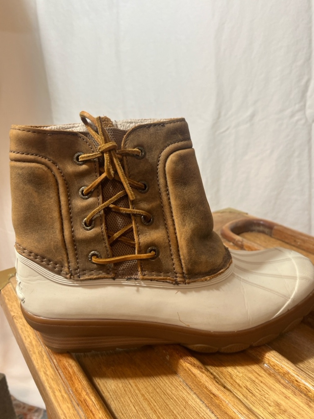 Two-Tone Duck Boots in Tan and Cream womens sperry size 8 - Picture 13 of 14